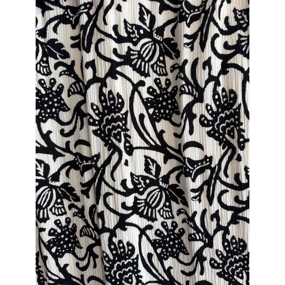 Vacation summer dress LOFT Floral Maxi Dress Womens XSP Black White Strappy Back - Picture 2 of 5